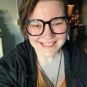 Meet your Posher, Sasha